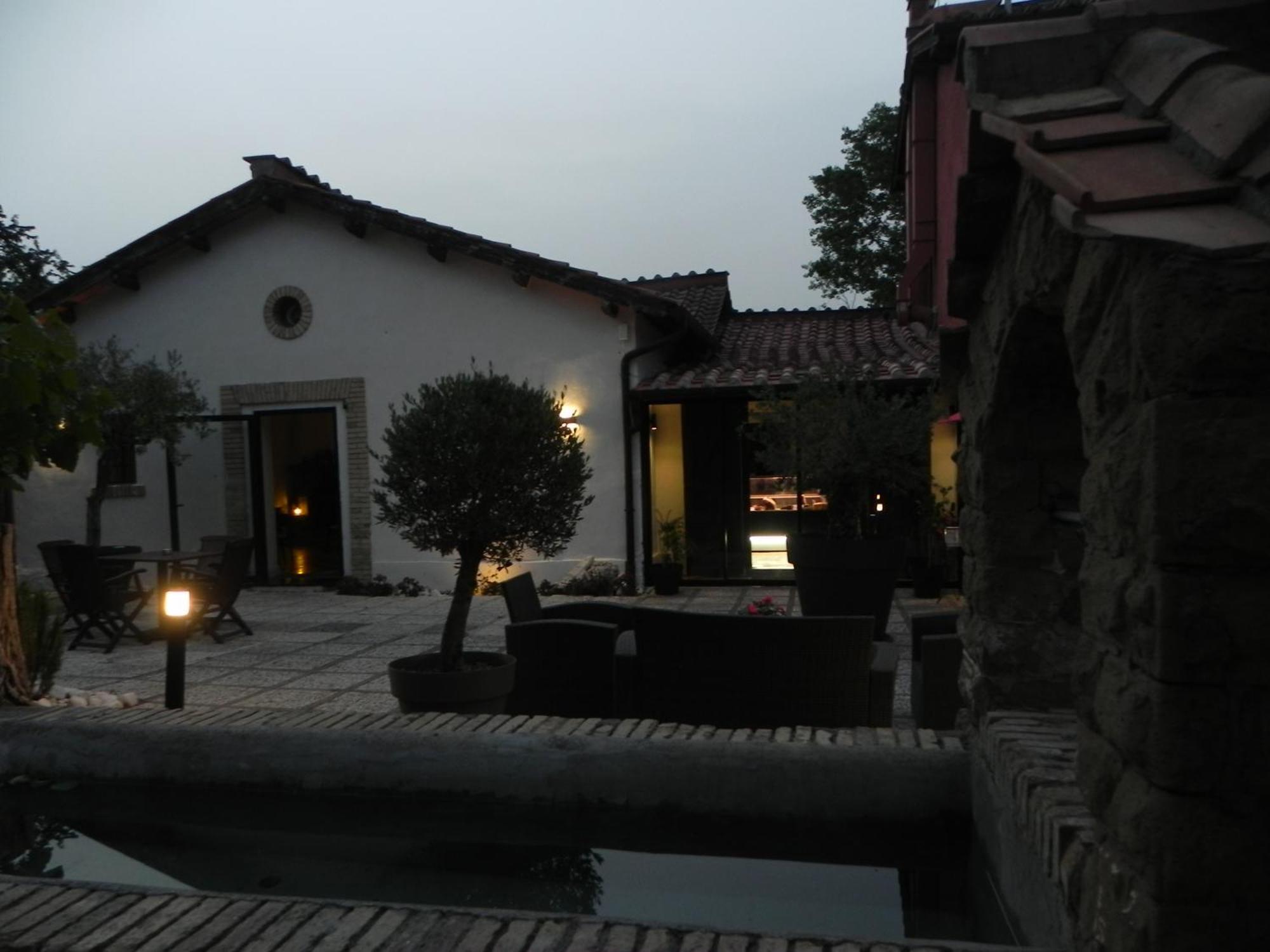 Tenuta Del Duca Fiumicino Locanda E Hostaria Guest House Exteriör bild